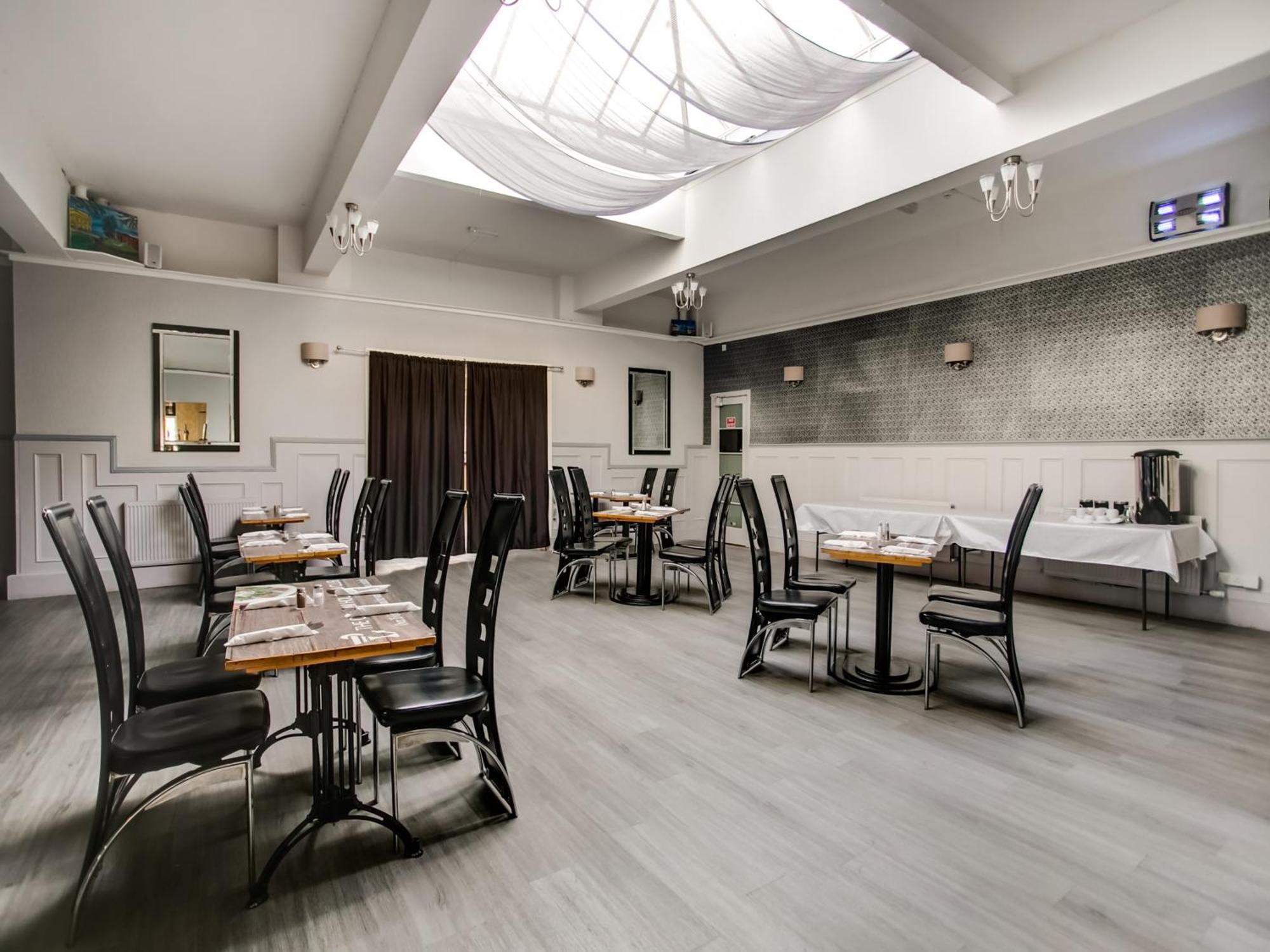 Oyo Gin House Hotel Greenock Exterior foto